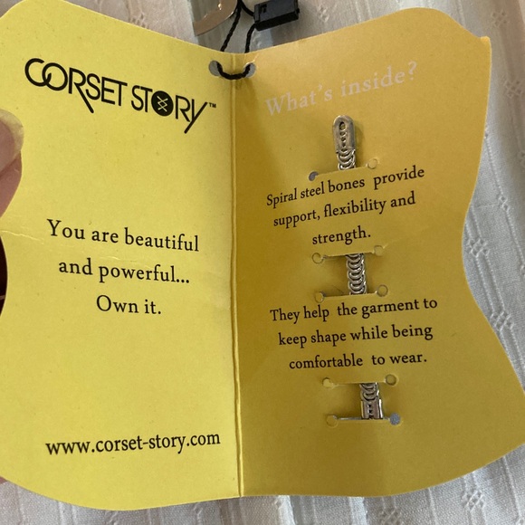 NWT Corset Story White Corset Shapewear - Picture 3 of 10